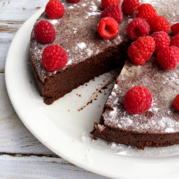 Ghirardelli Gluten-Free Flourless Chocolate Cake