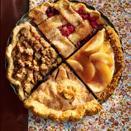 Ginger Apple-Walnut Crumble Pie