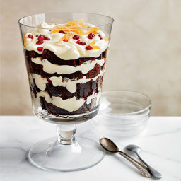 Gingerbread and White Chocolate Mousse Trifle