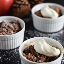 Gingerbread Apple Crumble