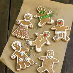 gingerbread-boys-and-girls-1254137.jpg