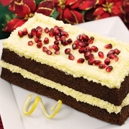 gingerbread-cake-and-maple-cream-cheese-frosting-1514122.jpg