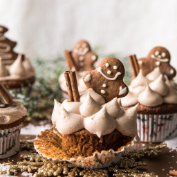 Gingerbread Cupcakes with Cinnamon Browned Butter Buttercream