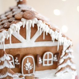 Gingerbread House Tutorial and How-To...From a PRO!