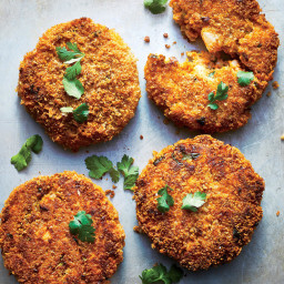 Give Dinner a Burst of Flavor With Red Curry Shrimp Cakes