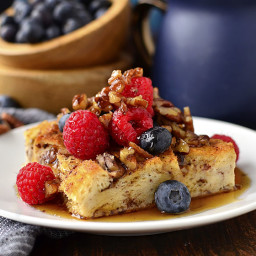 gluten-free-french-toast-casserole-with-butter-pecan-maple-syrup-2075992.jpg