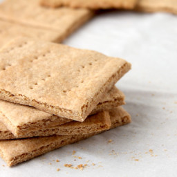 gluten-free-graham-cracker-recipe-1625183.jpg