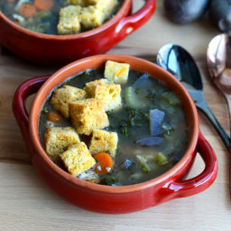 gluten-free-tuscan-turkey-and-white-bean-soup-with-cornbread-croutons-1307338.jpg