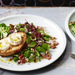 Goats’ cheese salad