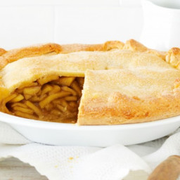 Golden syrup apple pie