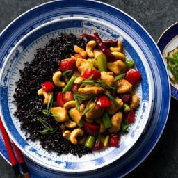 Gong bao chicken with cashews and black rice