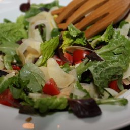 Goose Creek Pear and Blue Cheese Salad with Shallot Dressing