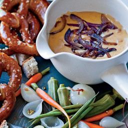 gouda-pancetta-and-onion-fondue-with-pretzels-2097030.jpg