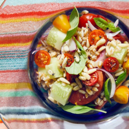 Grain Salad with Tomatoes and Cucumbers