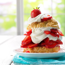 grandmas-old-fashioned-strawberry-shortcake-2225899.jpg