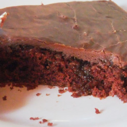grannys-scrumptious-chocolate-sheet-cake-1494004.jpg