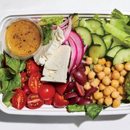 Greek Chickpea Lunch Salad 
