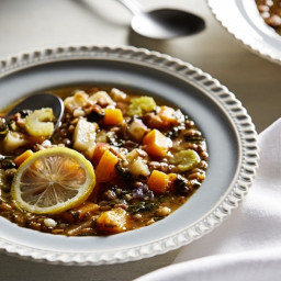 Greek Lentil and Spinach Soup with Lemon