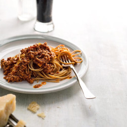 Greek Spaghetti (Makaronia me Kima)