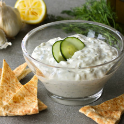 Greek Yogurt Dip & Cucumber Sauce (Tzatziki)