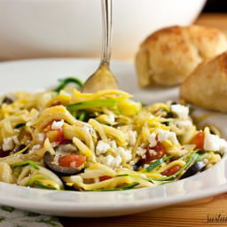 greek-zucchini-noodles-with-feta-olives-artichokes-and-tomatoes-1491741.jpg