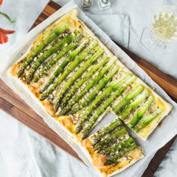 Green asparagus tart