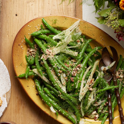Green Bean Salad With Fennel and Toasted Pecan Dukkah