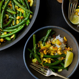 Green Beans With Mustard Seeds, Cashews and Coconut