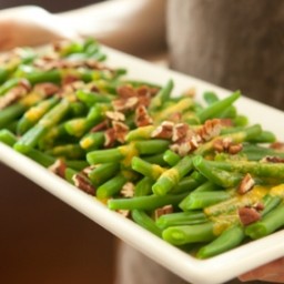 Green Beans with Pecans and Clementine Dressing