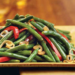 Green Beans With Shallots and Red Pepper