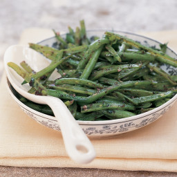 Green Beans with Tapenade Dressing