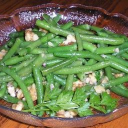 Green Beans with Walnuts and Walnut Oil