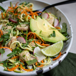 green-chicken-zoodle-bowl-2706385.jpg