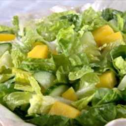 green-salad-with-dressing-2145997.jpg
