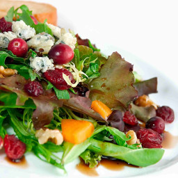 Green Salad With Dried Cranberries and Fig Balsamic Dressing