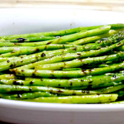 Grilled Asparagus With Balsamic Reduction