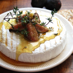 Grilled Brie with Figs and Thyme Honey