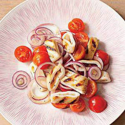 Grilled Calamari with Tomatoes and Onion