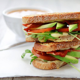 grilled-cheese-with-tomato-avocado-bacon-and-arugula-1207380.jpg