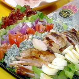 grilled-chicken-cobb-salad-7414f0d3fc7f58e600d80f49.jpg