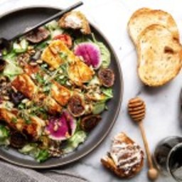 Grilled Halloumi Salad with Quinoa and Dry Figs