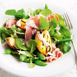 Grilled peach and prosciutto salad with yoghurt dressing