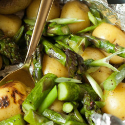 Grilled Potato and Asparagus Foil Pack