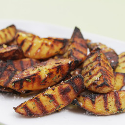 Grilled Potatoes With Rosemary, Garlic And Coarse Sea Salt