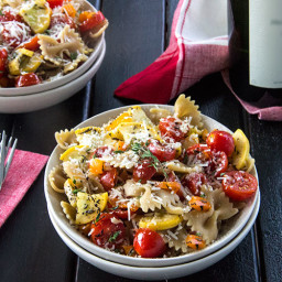 grilled-veggie-pasta-with-white-wine-and-parmesan-1578949.jpg