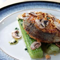 Hake with button mushrooms and vinegar