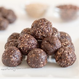 Halva Sesame Chocolate Raisin Balls