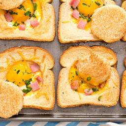 Ham and Cheese Baked Eggs in Toast