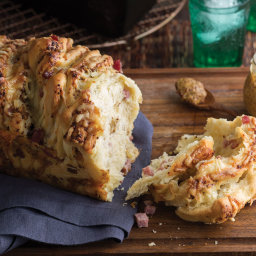 Ham and Cheese Pull-Apart Bread