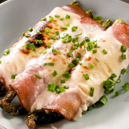 Ham & Asparagus Breakfast Roll-Ups